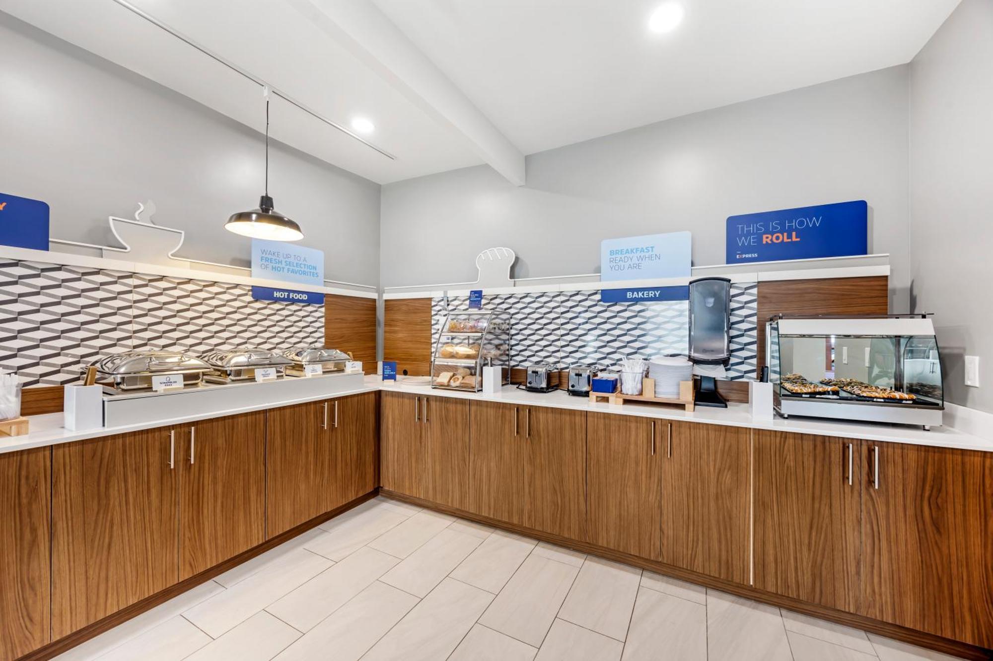 Holiday Inn Express White House By Ihg Exterior photo