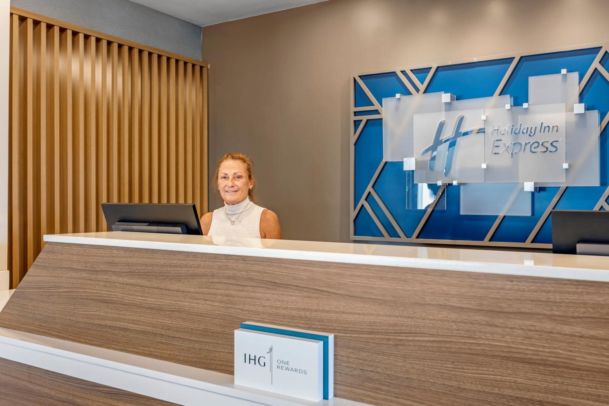 Holiday Inn Express White House By Ihg Exterior photo