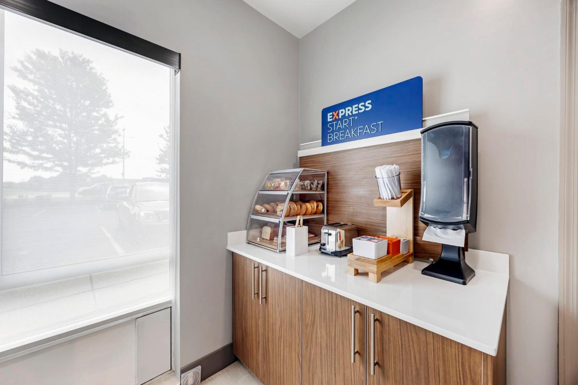 Holiday Inn Express White House By Ihg Exterior photo