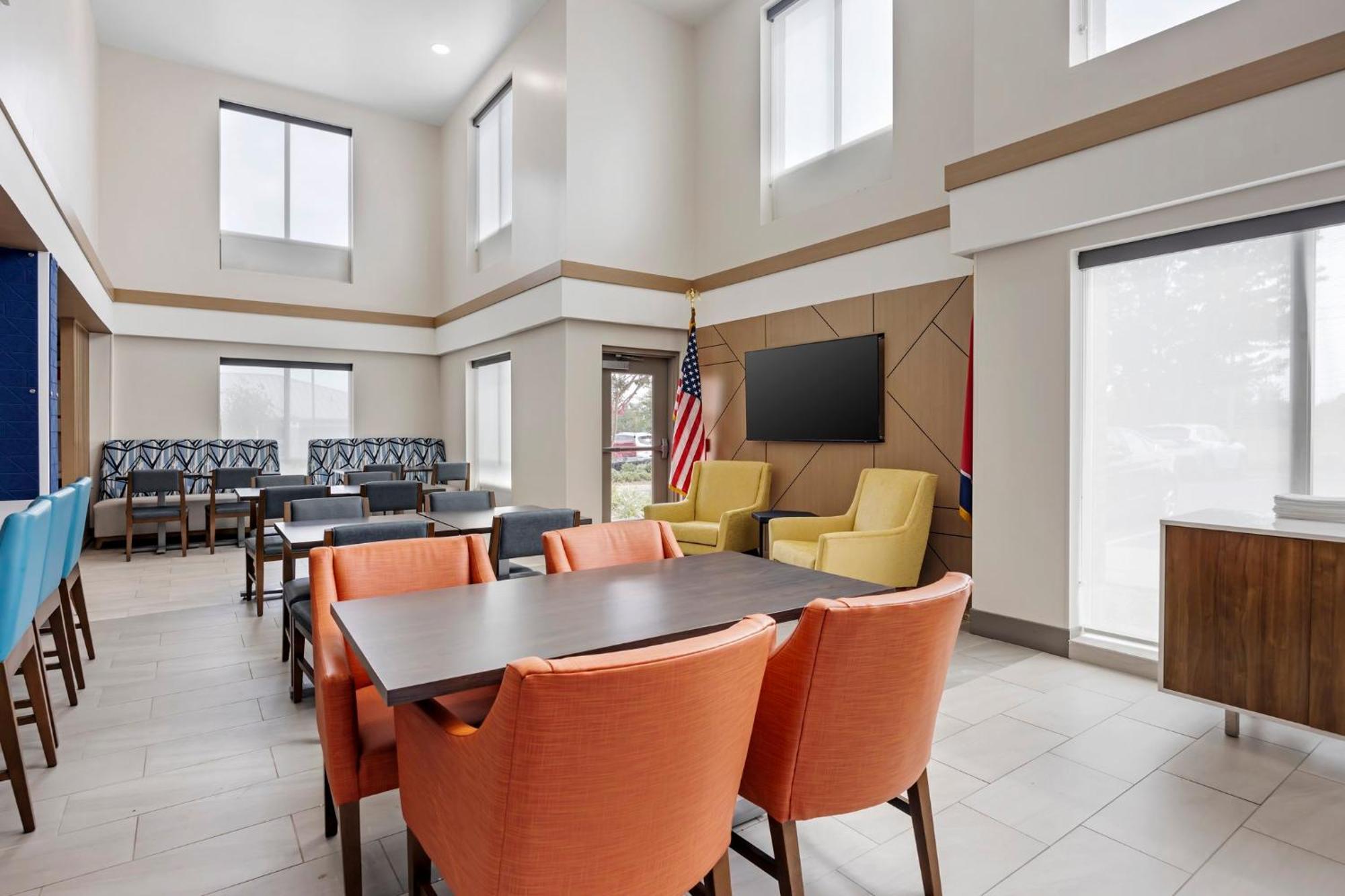 Holiday Inn Express White House By Ihg Exterior photo